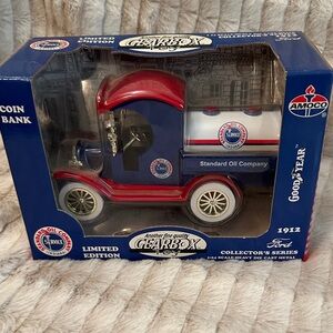 Gearbox Collectible 1912 Model T Ford Coin Bank - Amoco